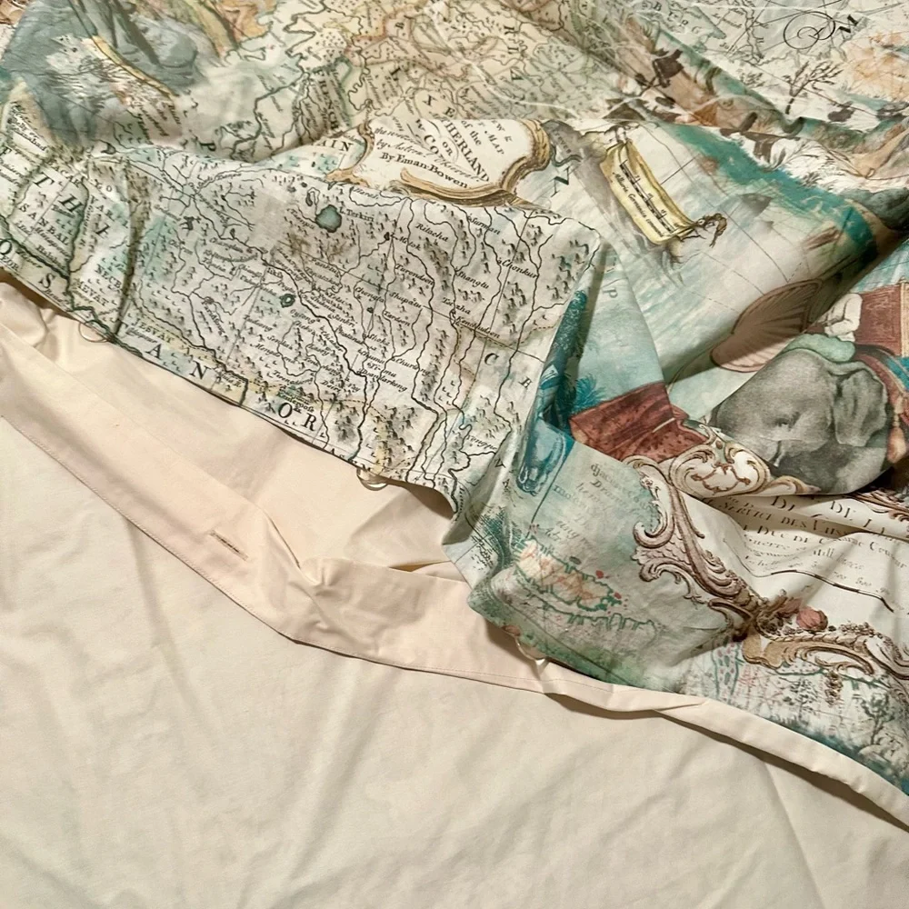Pottery Barn World Map Duvet Cover & Shams. Blue and Cream King/CAL King